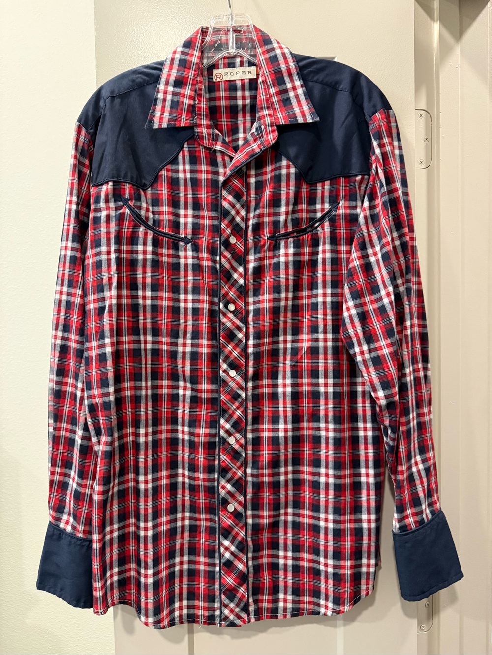 Roper Men’s Red Navy Plaid Button-Up Shirt